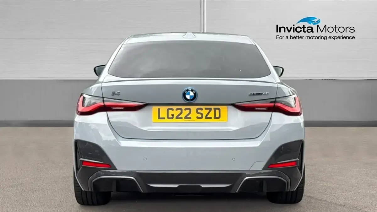 Used BMW i4 M Sport 250 kW (340 HP) 2022 Brooklyn grey metallic Sedan