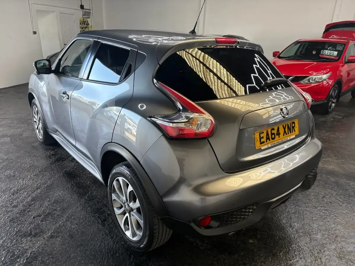 Usado Nissan Juke Tekna 2015 Cinzento SUV