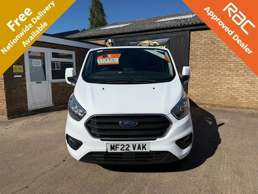 Used Ford Transit Custom Limited 130 HP (95 kW) 2022 White Van