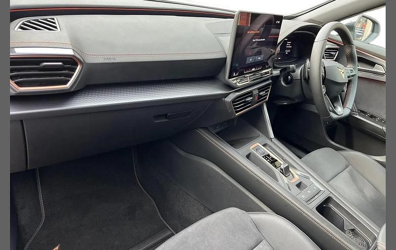 New Cupra Formentor 200 HP (147 kW) 2025 White SUV