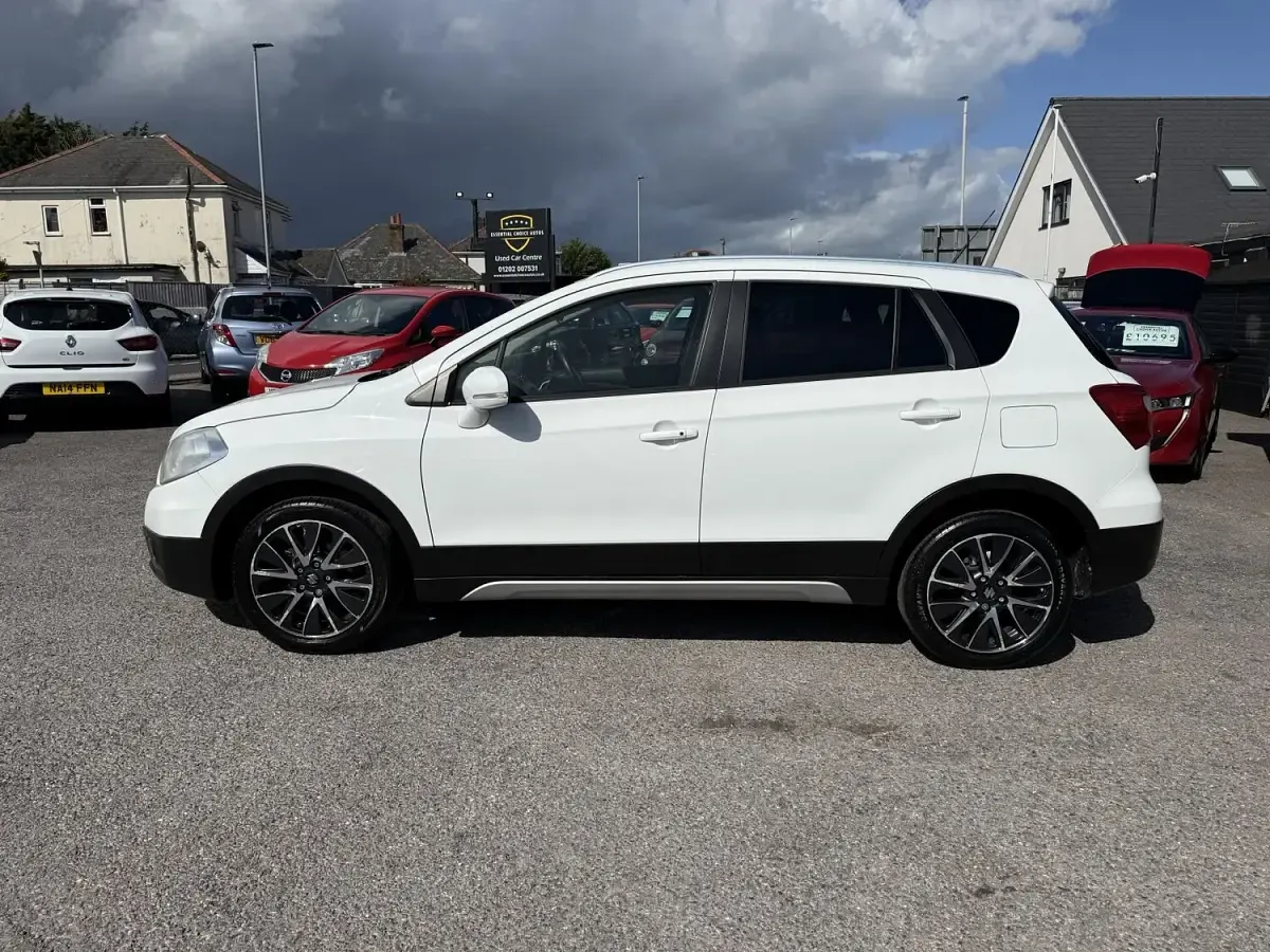 Used Suzuki SX4 S-Cross SZ-T 120 HP (88 kW) 2014 White SUV