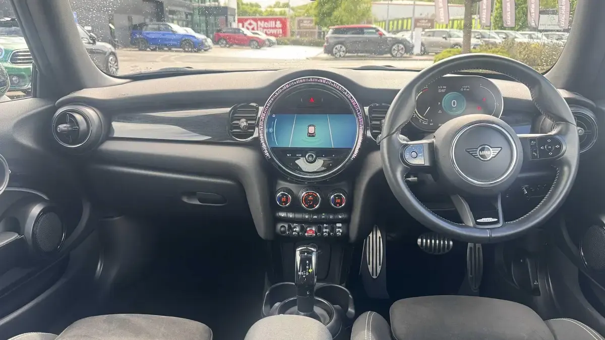 Używany Mini Cooper Hatch 134 KM (98 kW) 2021 Zielony Hatchback