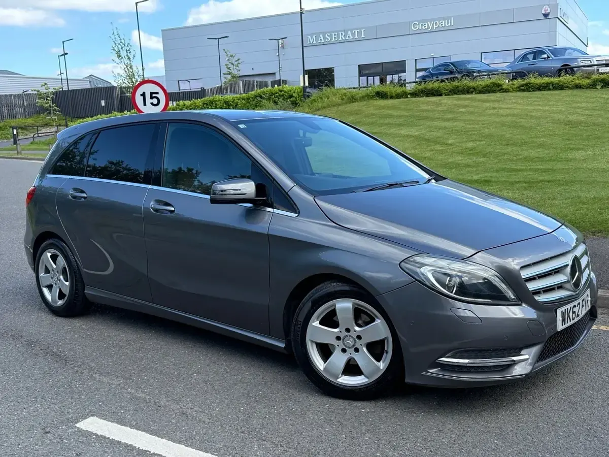 Used Mercedes B180 SE 2012 Grey Hatchback