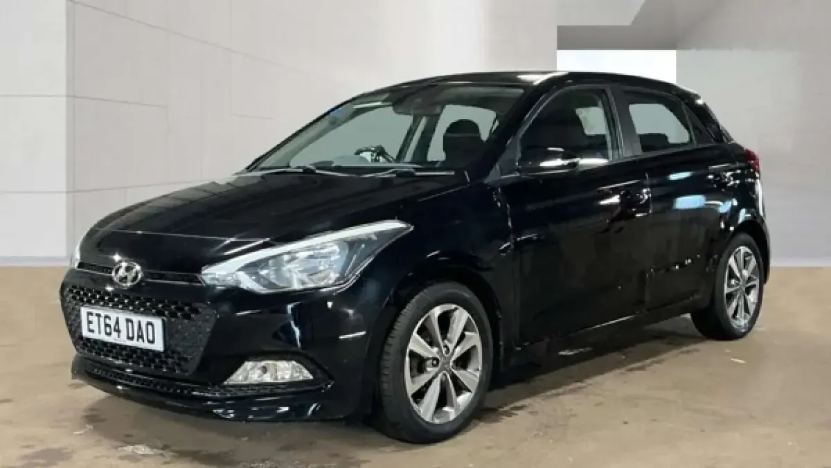 Used Hyundai i20 SE 100 HP (73 kW) 2015 Black Hatchback
