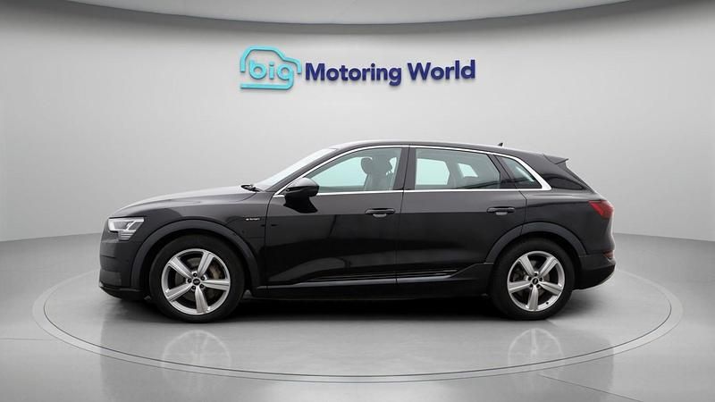 Used Audi e-tron 230 kW (313 HP) 2021 Black SUV