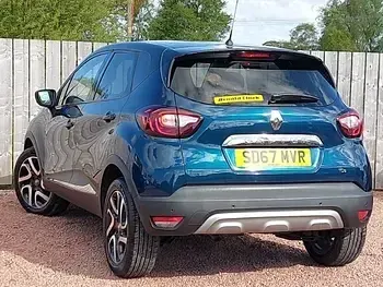 Used Renault Captur Dynamique 90 HP (66 kW) 2017 Blue SUV