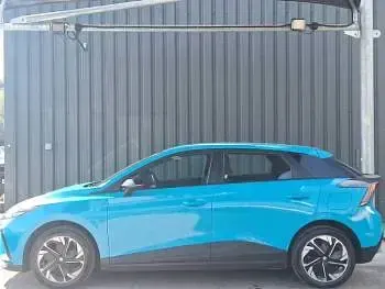 Used MG MG4 EV SE 125 kW (170 HP) 2023 Blue Hatchback
