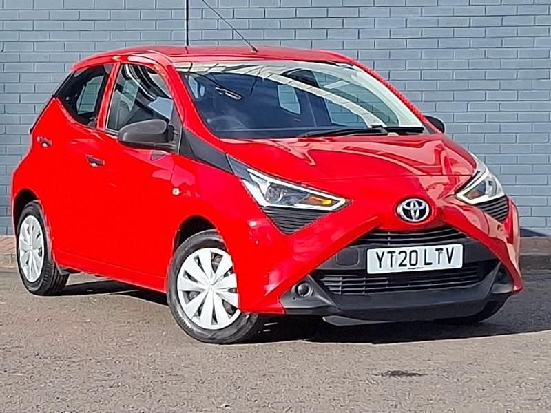 Usado Toyota Aygo 72 HP (52 kW) 2020 Vermelho Citadino