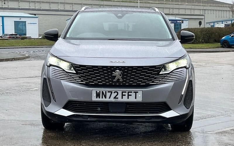 Used Peugeot 3008 Allure+ 226 HP (166 kW) 2022 Grey SUV