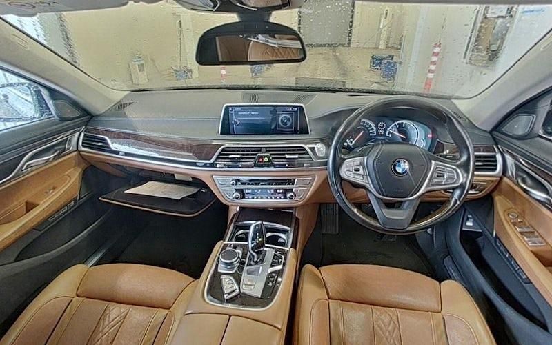 Used BMW 740L Exclusive 326 HP (239 kW) 2018 Sedan