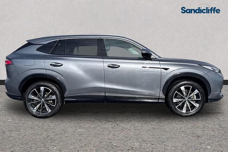 Begagnad MG HS Trophy 224 HK (164 kW) 2024 Grå SUV