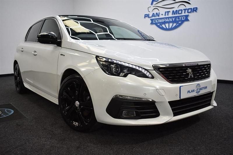 Used Peugeot 308 GT-line 2018 White Hatchback