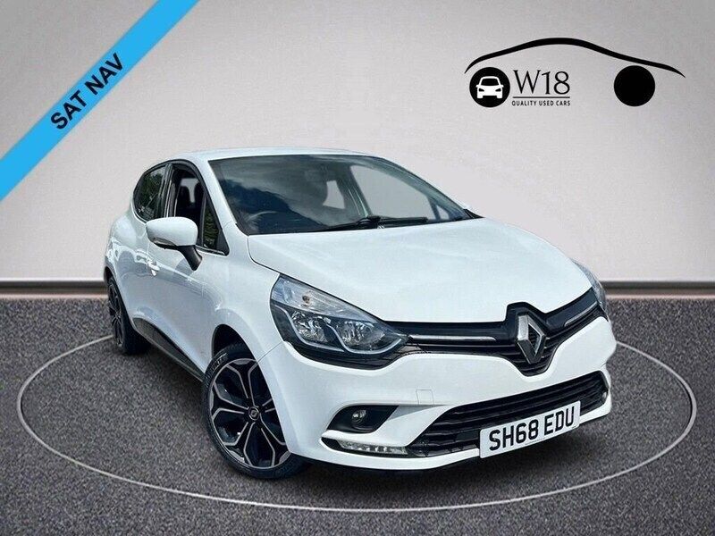 White Used 2018 Renault Clio IV Iconic Hatchback | £7,995 (Fair price) - Image 1/4