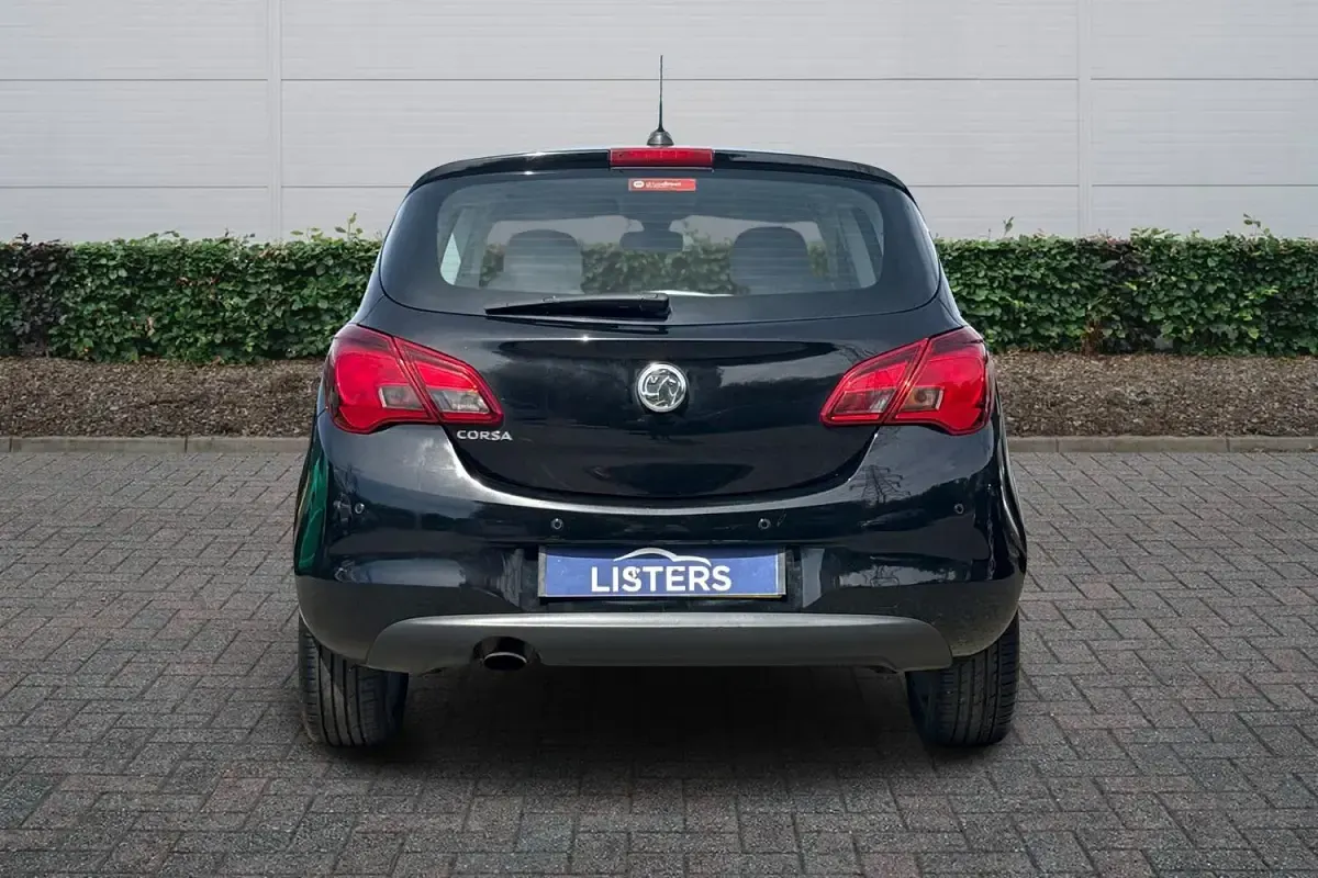 Used Vauxhall Corsa SRi 90 HP (66 kW) 2018 Black Hatchback