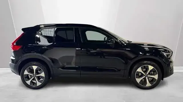 Used Volvo XC40 Plus 194 HP (142 kW) 2026 SUV