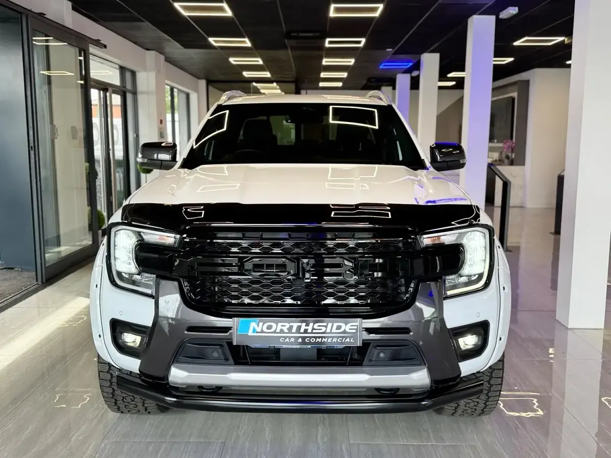 Used Ford Ranger Wildtrack 240 HP (176 kW) 2025 White Pickup