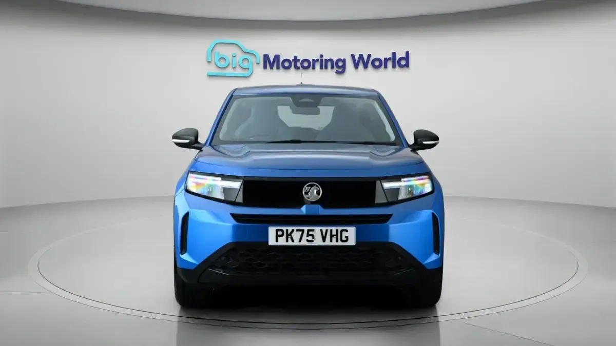 Used Vauxhall Frontera Design Edition 136 HP (100 kW) 2025 Blue SUV