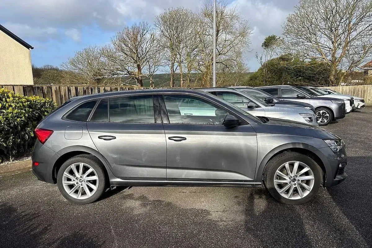 Gebraucht Skoda Scala SE L 150 PS (110 kW) 2023 Grau Kleinwagen