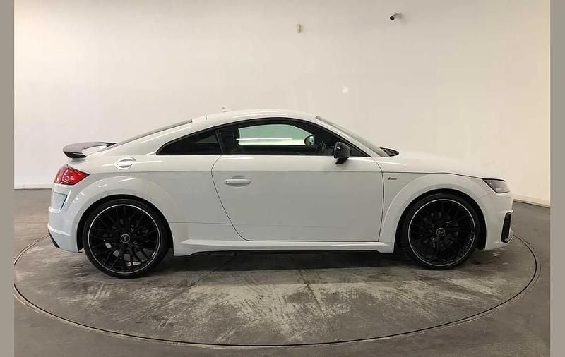 Used Audi TT Black Edition 194 HP (142 kW) 2023 White Coupe