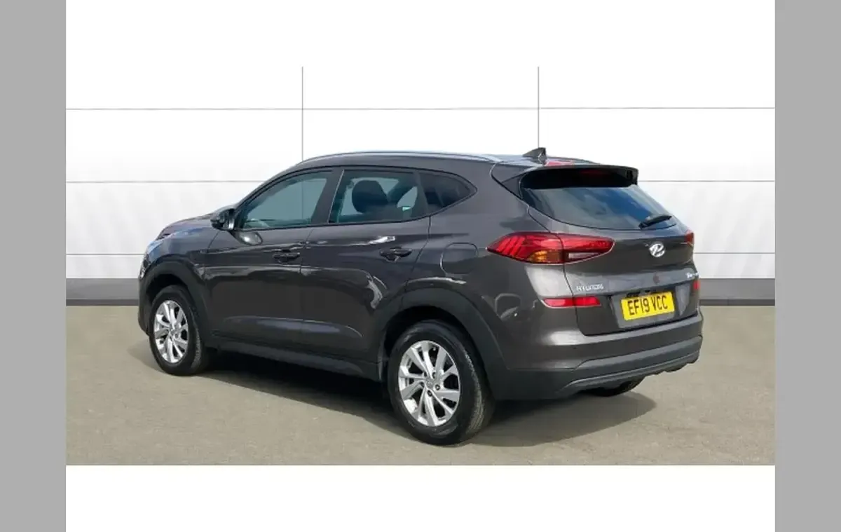 Used Hyundai Tucson SE 132 HP (97 kW) 2019 Grey SUV