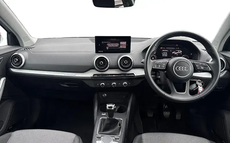 Used Audi Q2 Sport 150 HP (110 kW) 2023 Silver SUV
