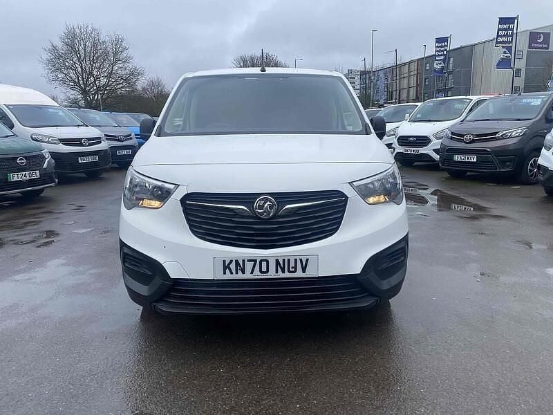 Used Vauxhall Combo Edition 100 HP (73 kW) 2020 White MPV