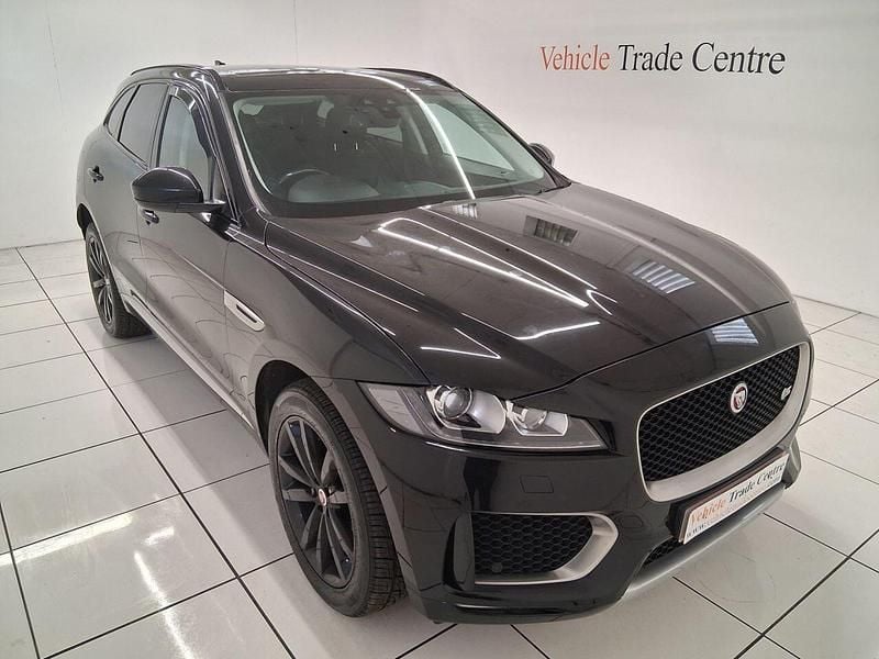 Black Used 2016 Jaguar F-Pace S SUV | £10,699 (Fair price) - Image 1/4
