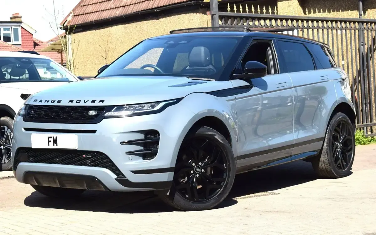 Begagnad Land Rover Range Rover evoque S 309 HK (227 kW) 2022 Grå SUV