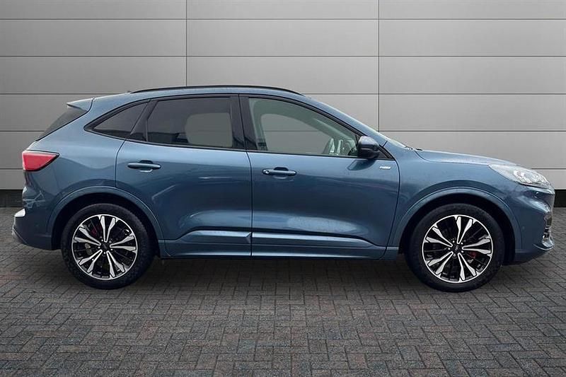 Used Ford Kuga ST-Line X 190 HP (139 kW) 2023 Blue SUV