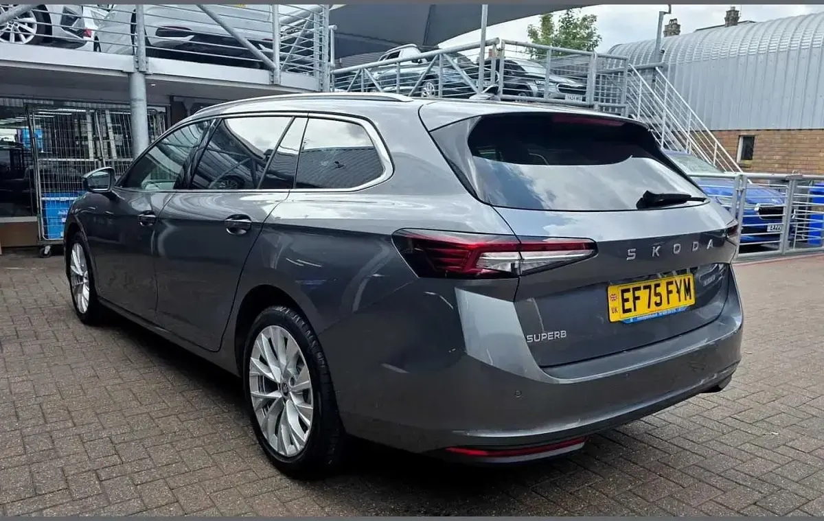 Used Skoda Superb SE L 150 HP (110 kW) 2025 Graphite grey metallic Estate