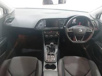 Used Seat Leon FR 125 HP (91 kW) 2018 White Hatchback