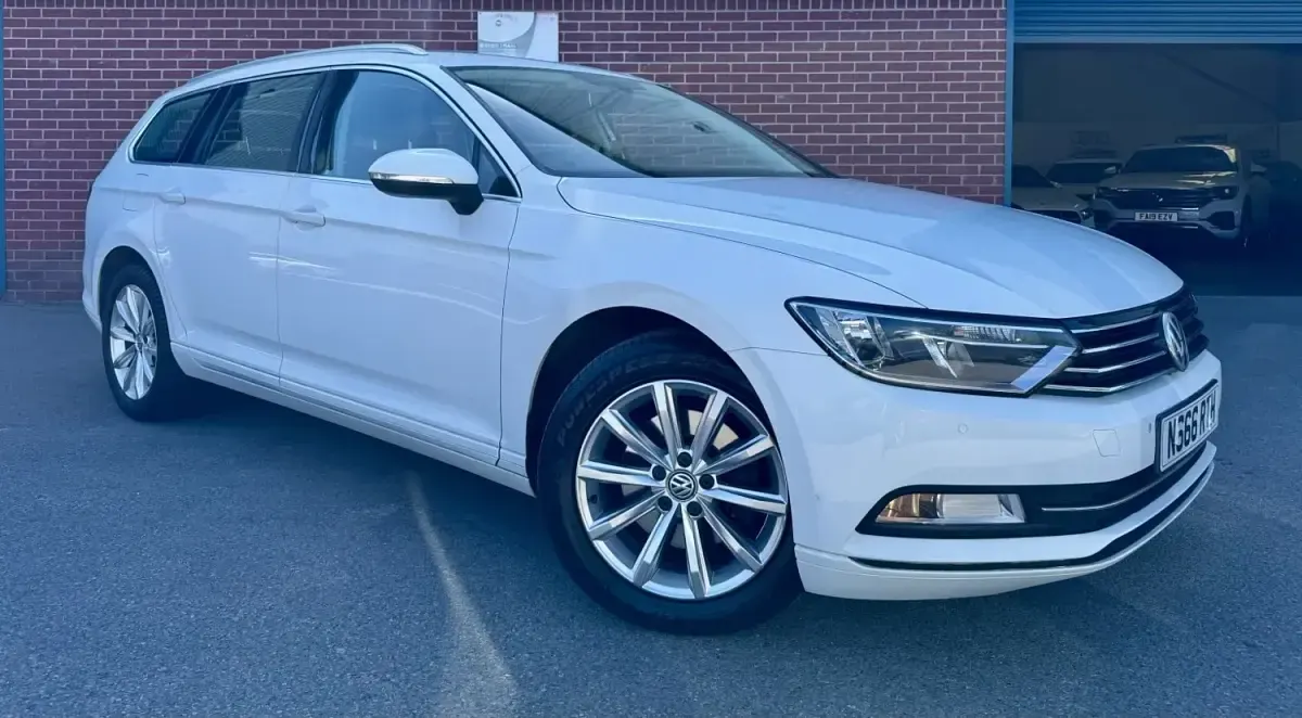 Usado VW Passat SE 120 HP (88 kW) 2015 Branco Carrinha