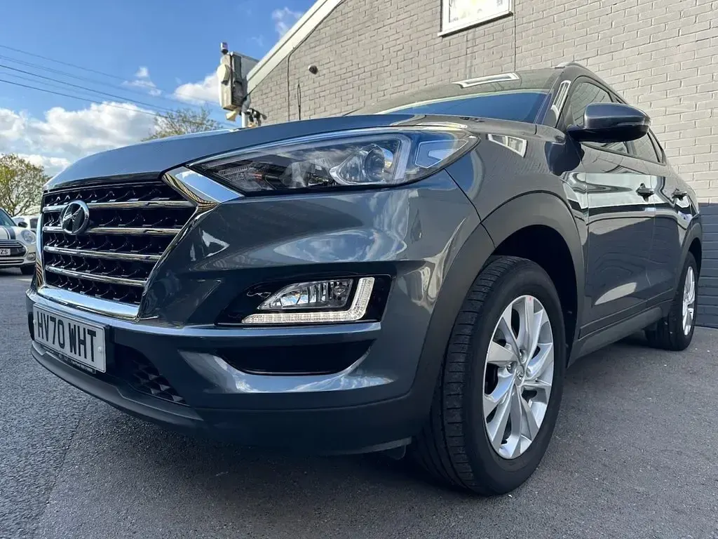 Used Hyundai Tucson SE 132 HP (97 kW) 2020 Grey SUV