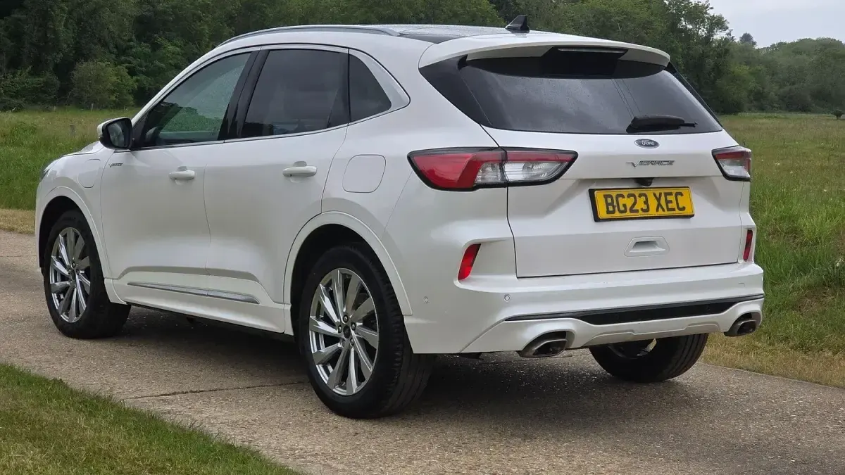 Used Ford Kuga Vignale 225 HP (165 kW) 2023 White SUV