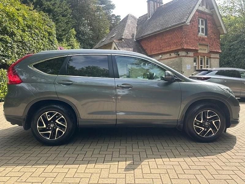 Begagnad Honda CR-V SE Plus 155 HK (114 kW) 2016 Grå SUV