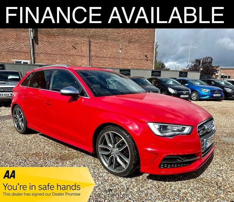 Used Audi S3 Sportback Advanced 300 HP (220 kW) 2014 Red Hatchback