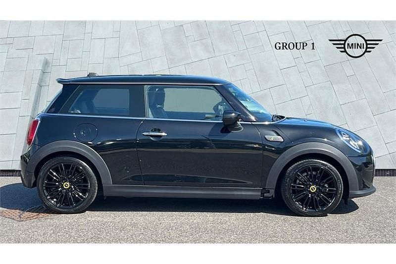 Used Mini Cooper S Level 2 135 kW (184 HP) 2023 Black Hatchback