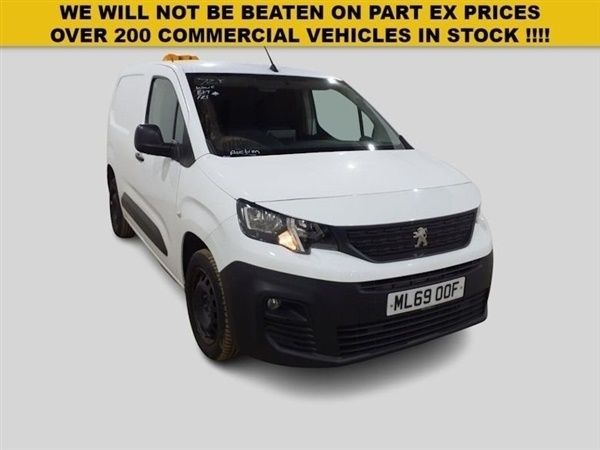 White Used 2019 Peugeot Partner MPV | £7,620 (Fair price) - Image 1/1