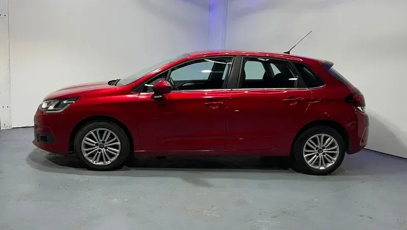 Used Citroën C4 Feel 114 HP (83 kW) 2015 Red Hatchback