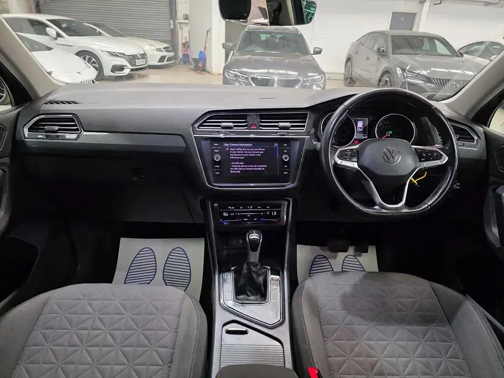 Used VW Tiguan S 150 HP (110 kW) 2023 Grey SUV