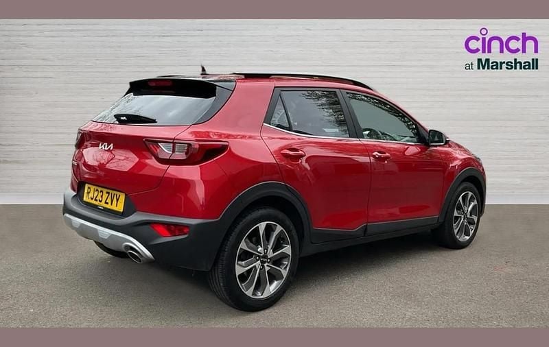 Used Kia Stonic 118 HP (86 kW) 2023 Red SUV