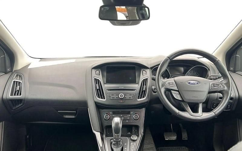 Begagnad Ford Focus Titanium X 182 HK (133 kW) 2017 Blå Kombi