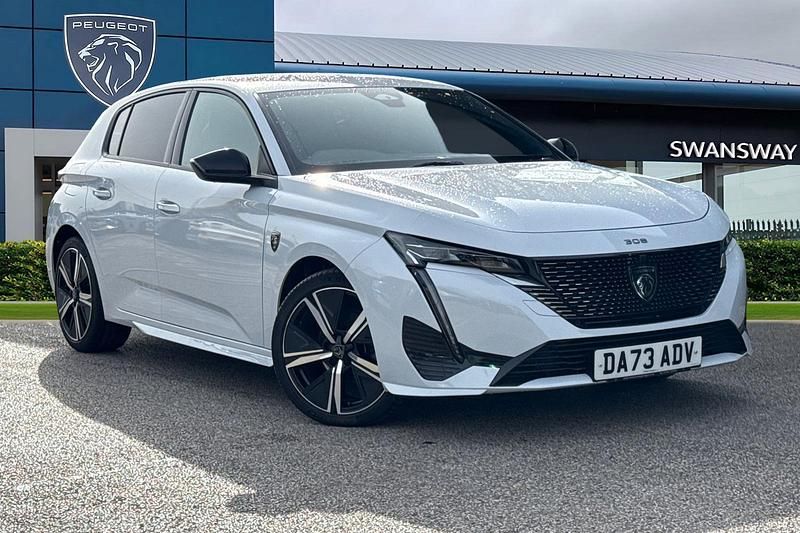 Used Peugeot 308 GT 130 HP (95 kW) 2023 White Hatchback