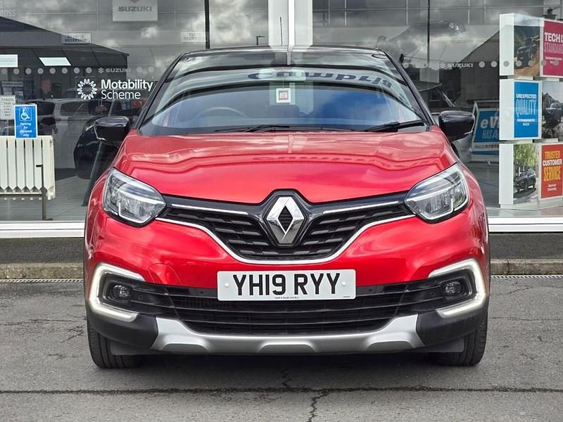 Used Renault Captur GT-Line 115 HP (84 kW) 2019 Red/black SUV