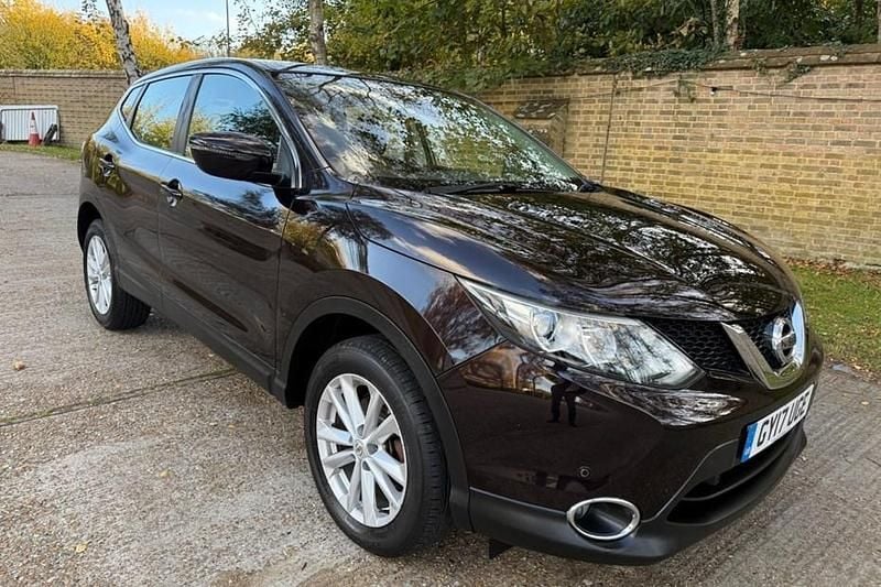 Black Used 2017 Nissan Qashqai Acenta SUV | £6,795 (Good price) - Image 1/1