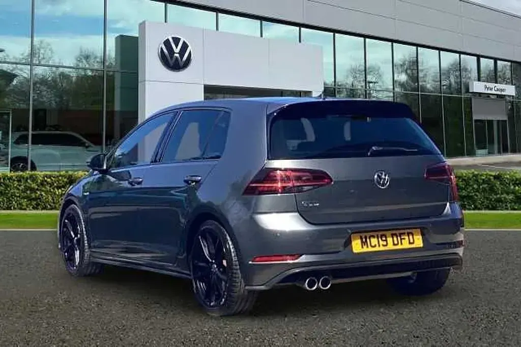 Used VW Golf VII GTD 184 HP (135 kW) 2019 Grey Hatchback