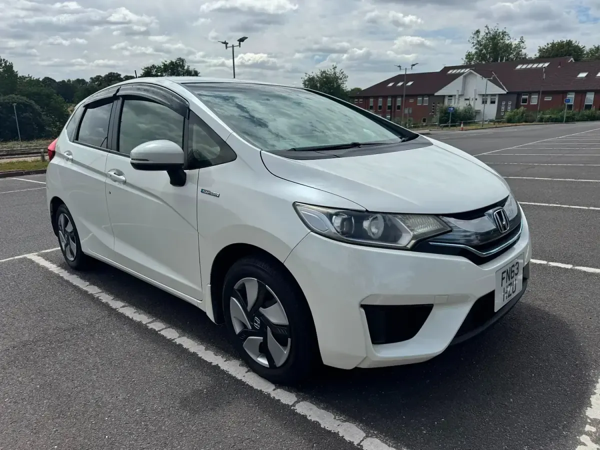Used Honda Jazz Hybrid 2014 White Hatchback