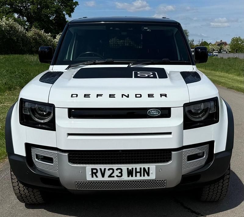 Usado Land Rover Defender 2023 Branco SUV