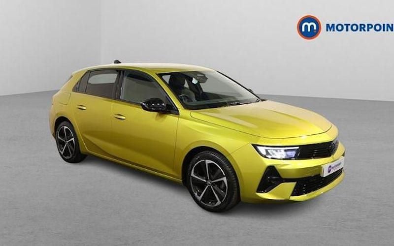 Used Vauxhall Astra 131 HP (96 kW) 2025 Hatchback