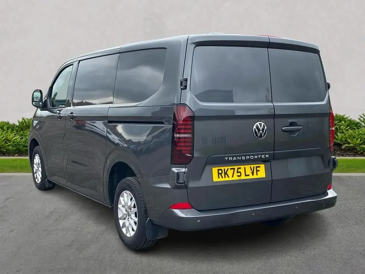 Used VW T7 Pro 170 HP (125 kW) 2025 Grey Van